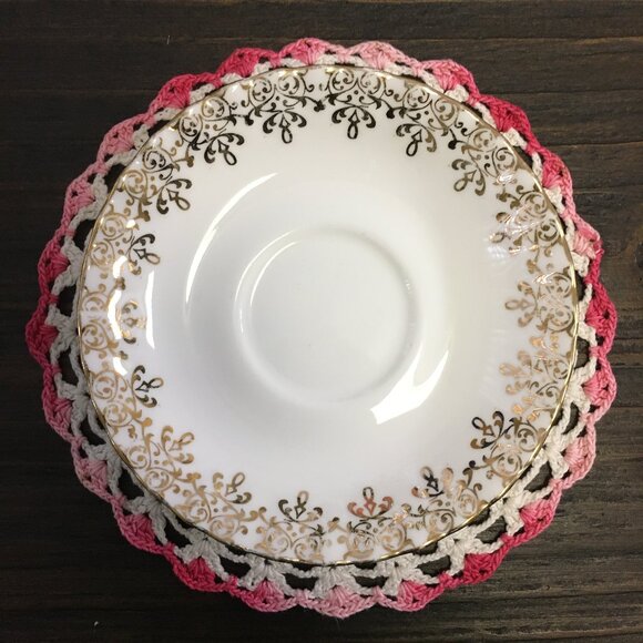 Royal Albert 'Congratulations 50th' Gold Filigree Porcelain Teacup & Saucer - Picture 5 of 11